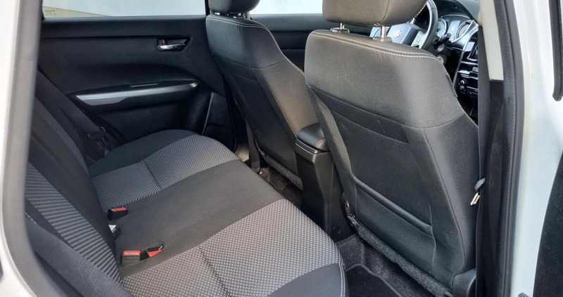Suzuki Vitara cena 68900 przebieg: 116296, rok produkcji 2018 z Gdynia małe 596